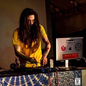 Meet your Posher, Stephen